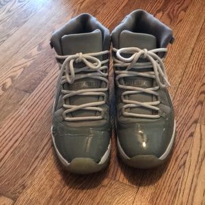 Air Jordan cool grey size 10.5